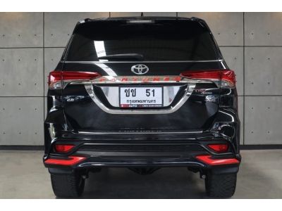 017 Toyota Fortuner 2.8  TRD Sportivo 4WD SUV AT(ปี 15-21) P8226 รูปที่ 2